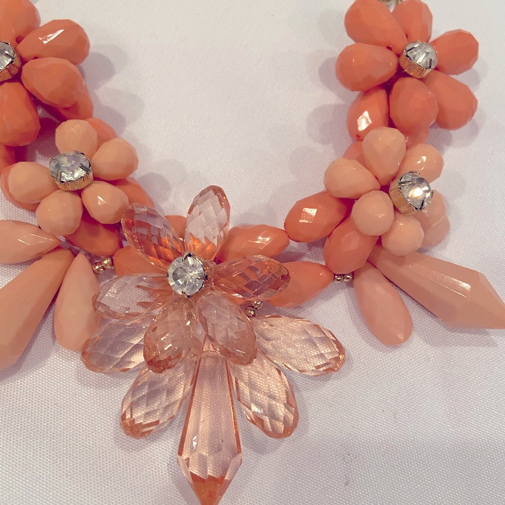 Statement Necklace - Picture 2 of 4